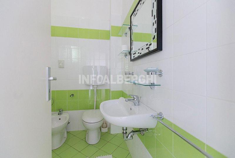 Hotel Napoleon San Mauro Mare Екстериор снимка