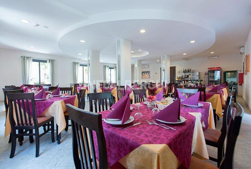 Hotel Napoleon San Mauro Mare Екстериор снимка