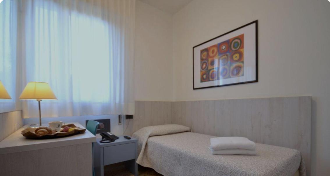 Hotel Napoleon San Mauro Mare Екстериор снимка